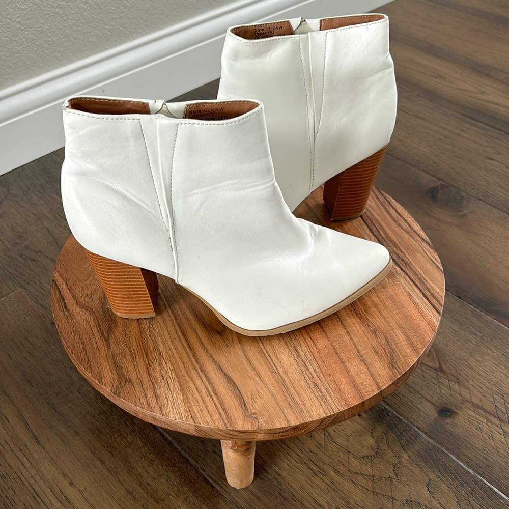 Charlotte Russe - Bootie - White. Size 9.